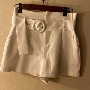 High wasted white shorts